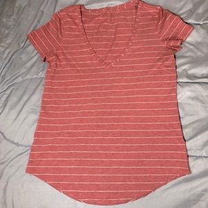 •LULULEMON• T-Shirt